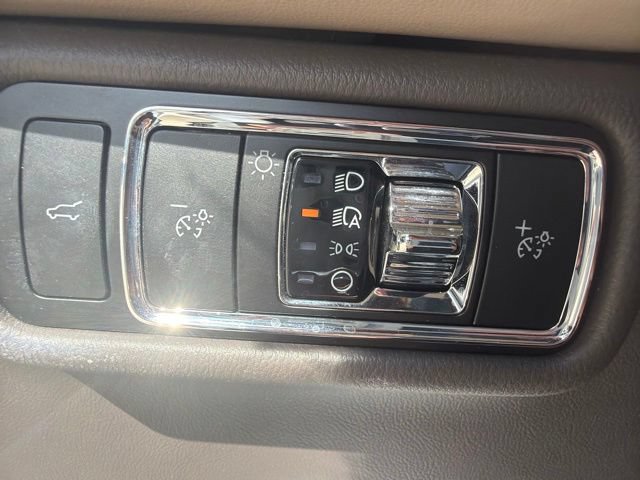 Used 2024 Lincoln Aviator Reserve w/ Equipment Group 201A AWD/4WD image 38