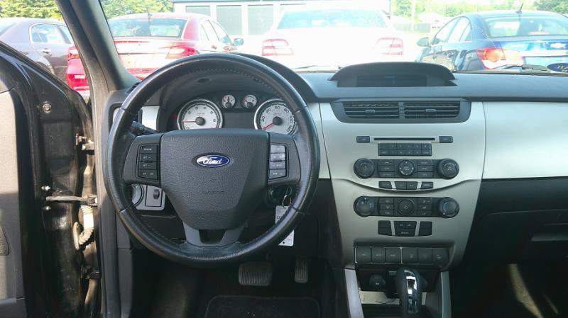 Used 2008 Ford Focus SES FWD image 10