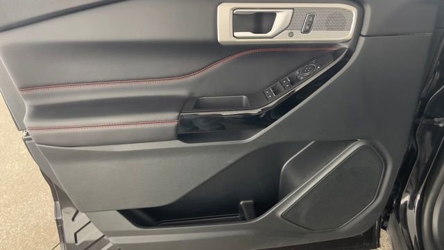 Used 2023 Ford Explorer ST-Line w/ Class IV Trailer Tow Package image 35