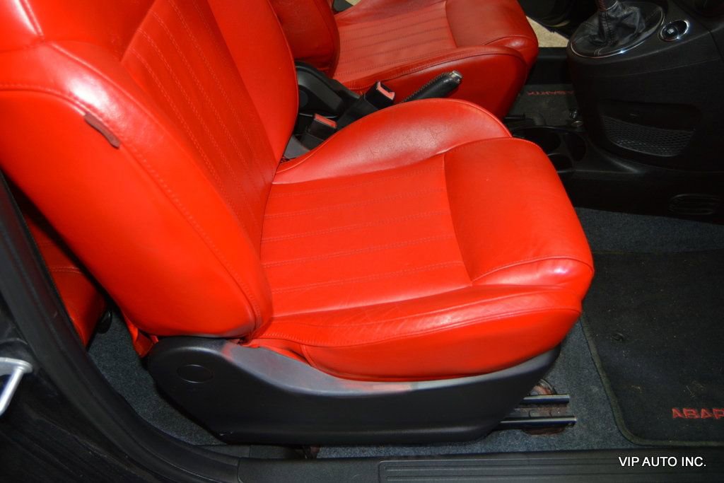 Used 2013 FIAT 500 Abarth w/ Comfort/Convenience Group image 16
