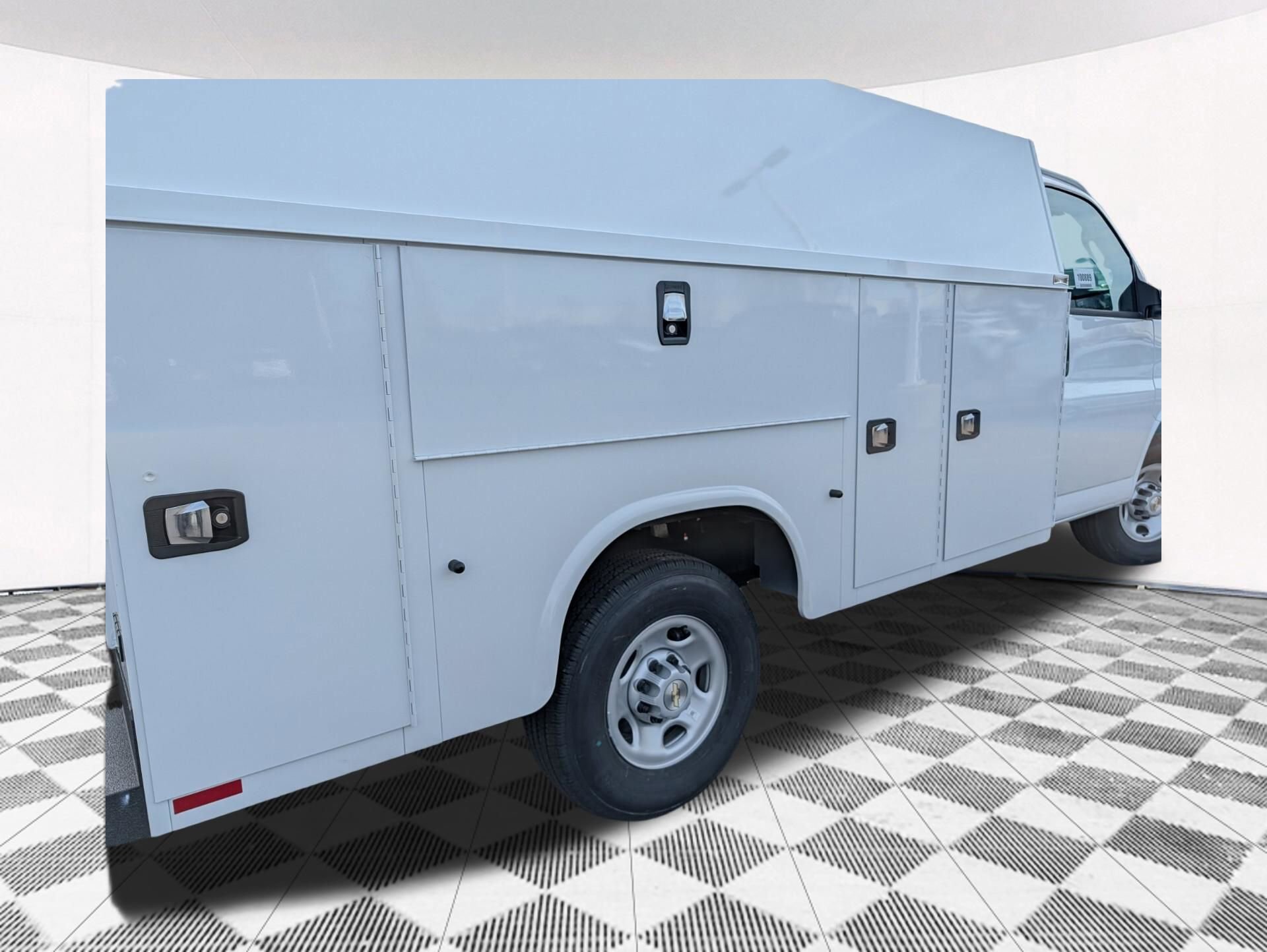 New 2026 Chevrolet Express 3500 w/ Power Convenience Package image 21