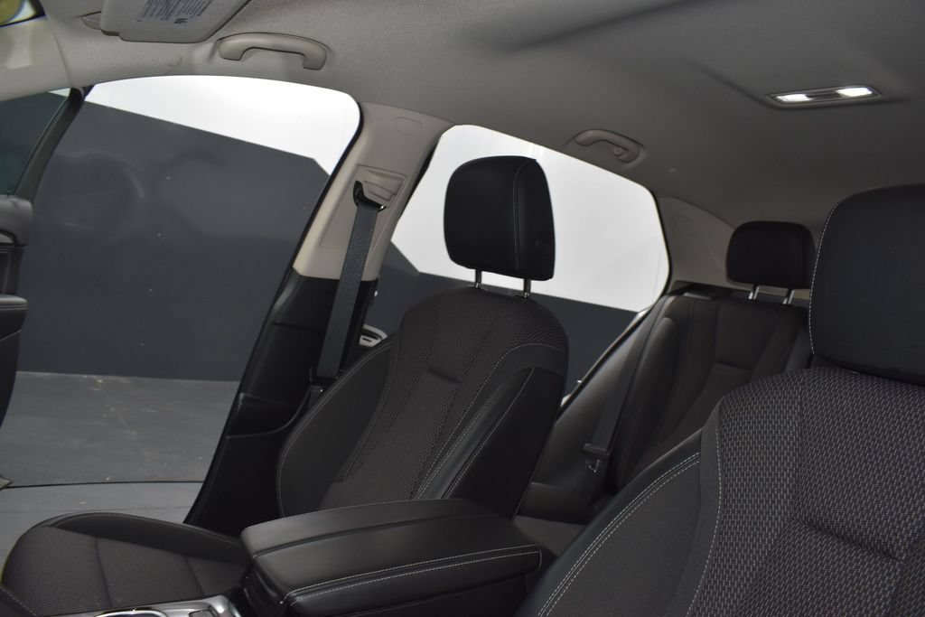 Used 2022 Buick Envision Preferred AWD/4WD image 18