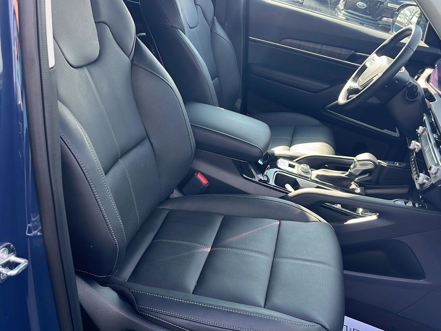 Used 2025 Kia Telluride SX AWD/4WD image 29
