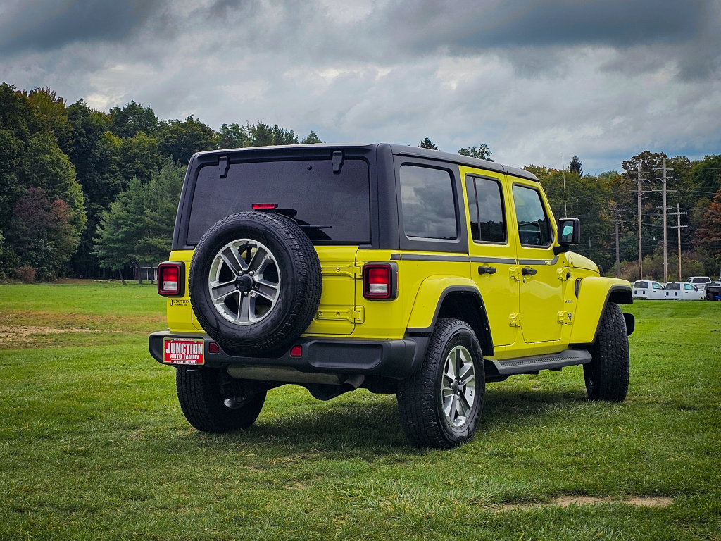 Used 2022 Jeep Wrangler Unlimited Sahara w/ Cold Weather Group AWD/4WD image 4