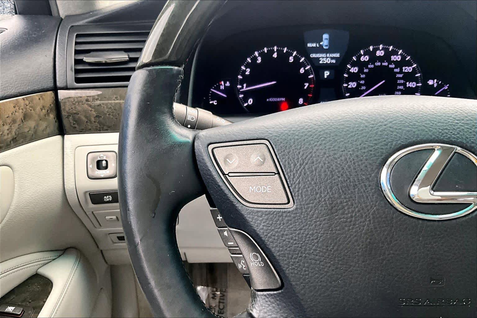 Used 2007 Lexus LS 460 L RWD image 22
