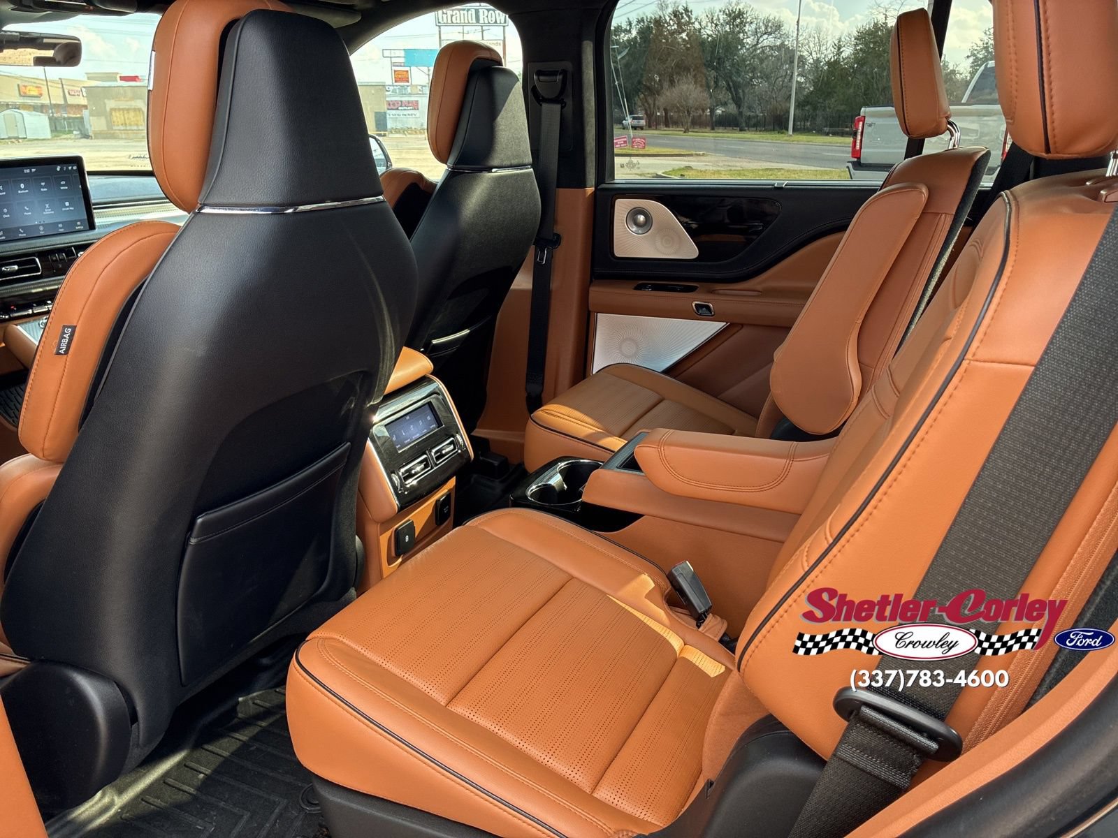 Used 2022 Lincoln Aviator Black Label Grand Touring w/ Class IV Trailer Tow Package AWD/4WD image 14