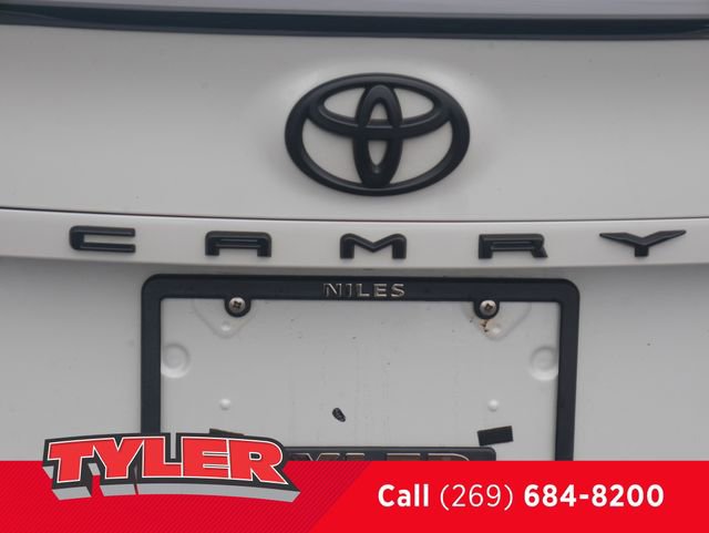 Used 2021 Toyota Camry XSE w/ Blackout Package (TMS) image 15