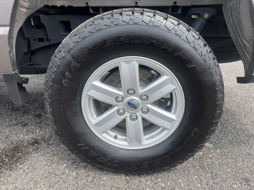 Used 2023 Ford F150 XLT AWD/4WD image 5