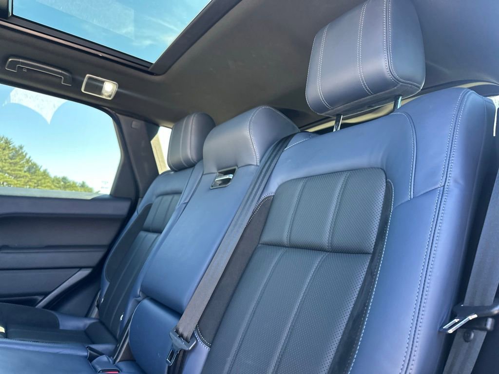 Used 2022 Land Rover Range Rover Sport HST image 21