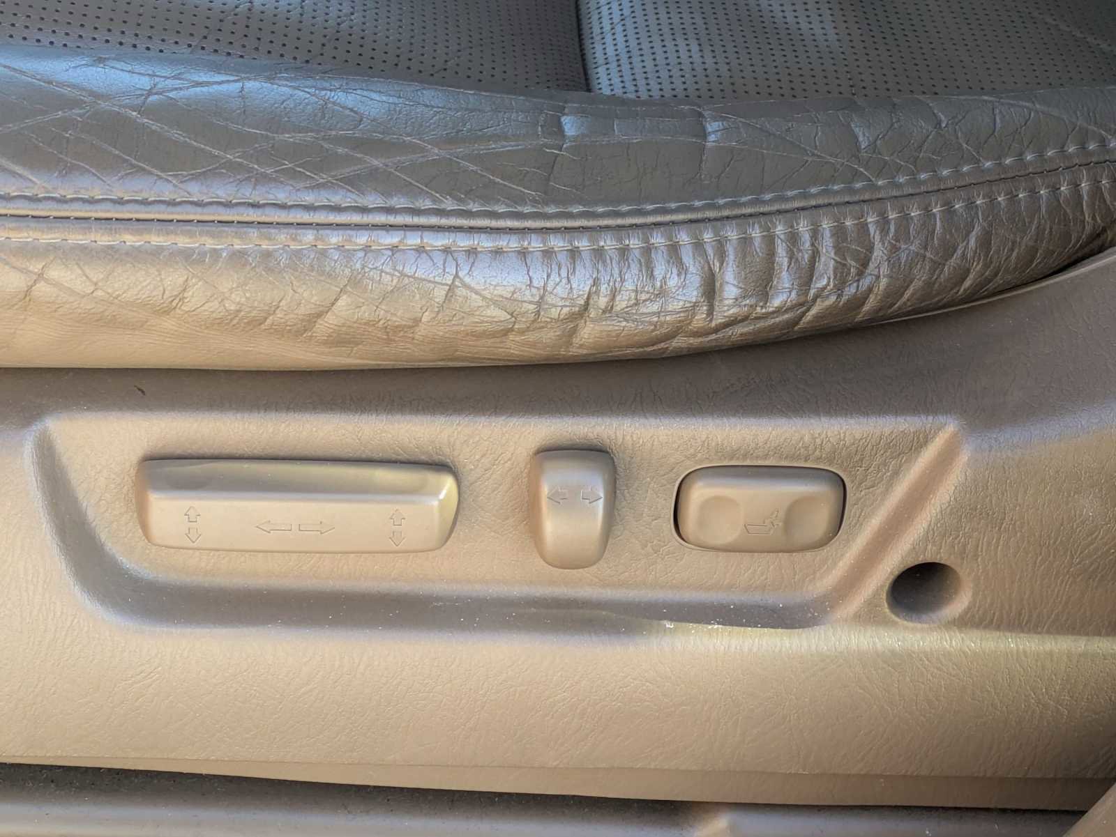 Used 2004 Acura MDX Touring image 16