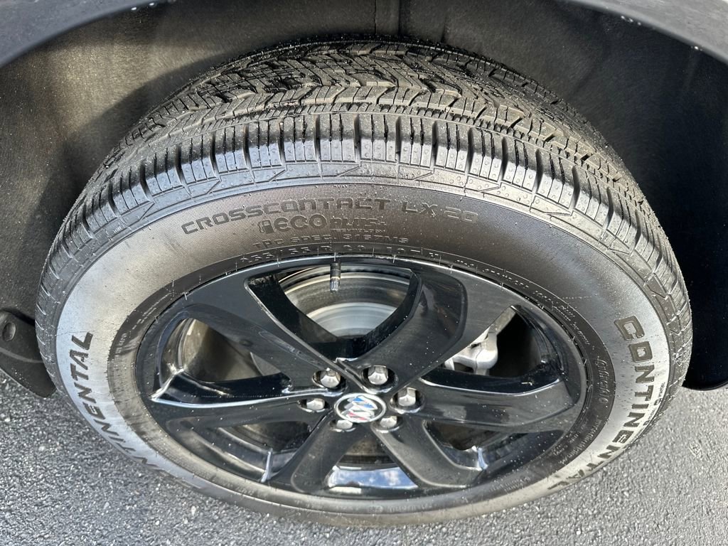 Used 2024 Buick Enclave Essence w/ Sport Touring Edition image 28