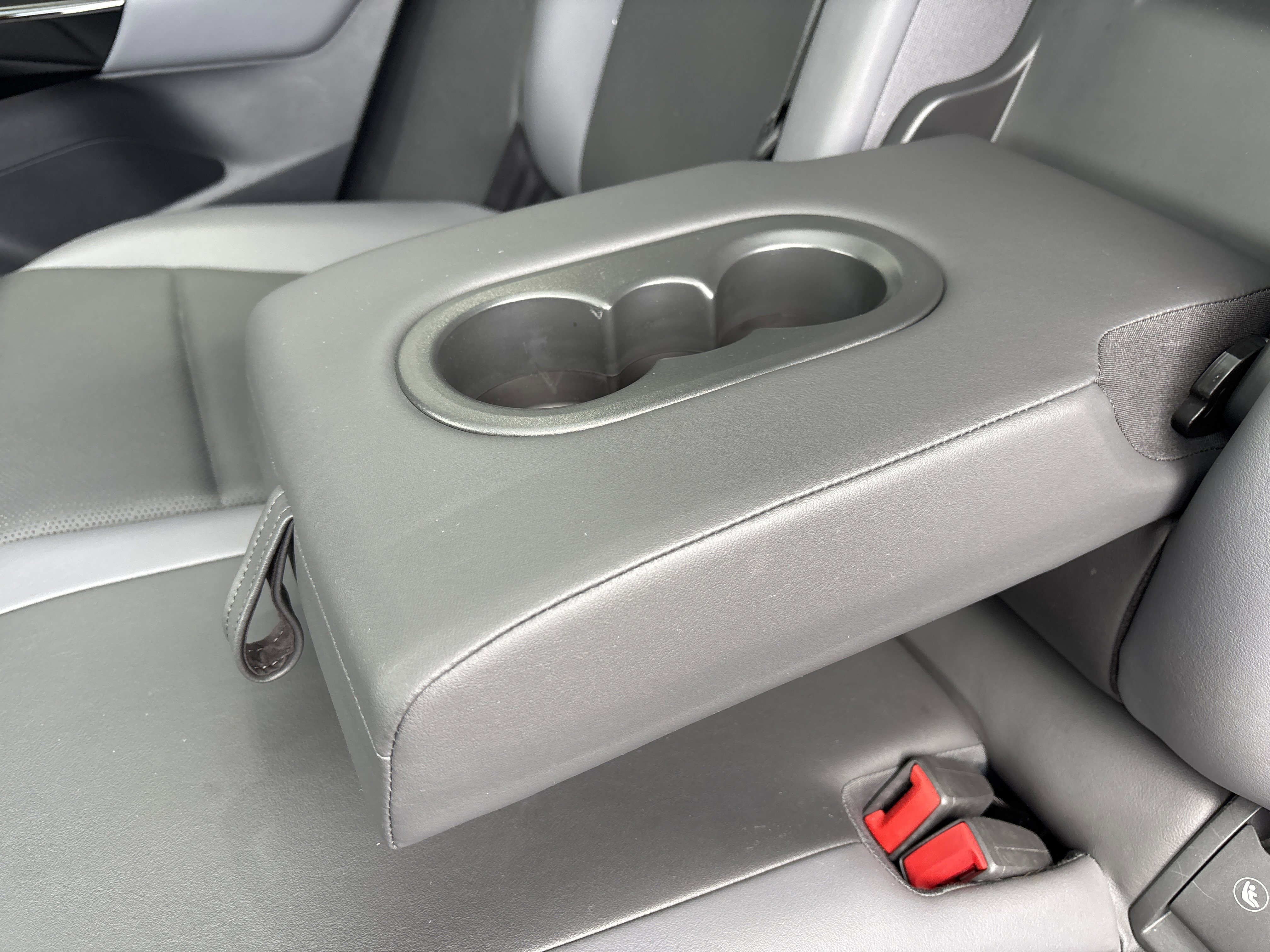 Used 2023 Volkswagen ID.4 S image 23