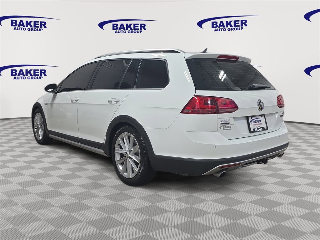 Used 2017 Volkswagen Golf Alltrack SE image 7