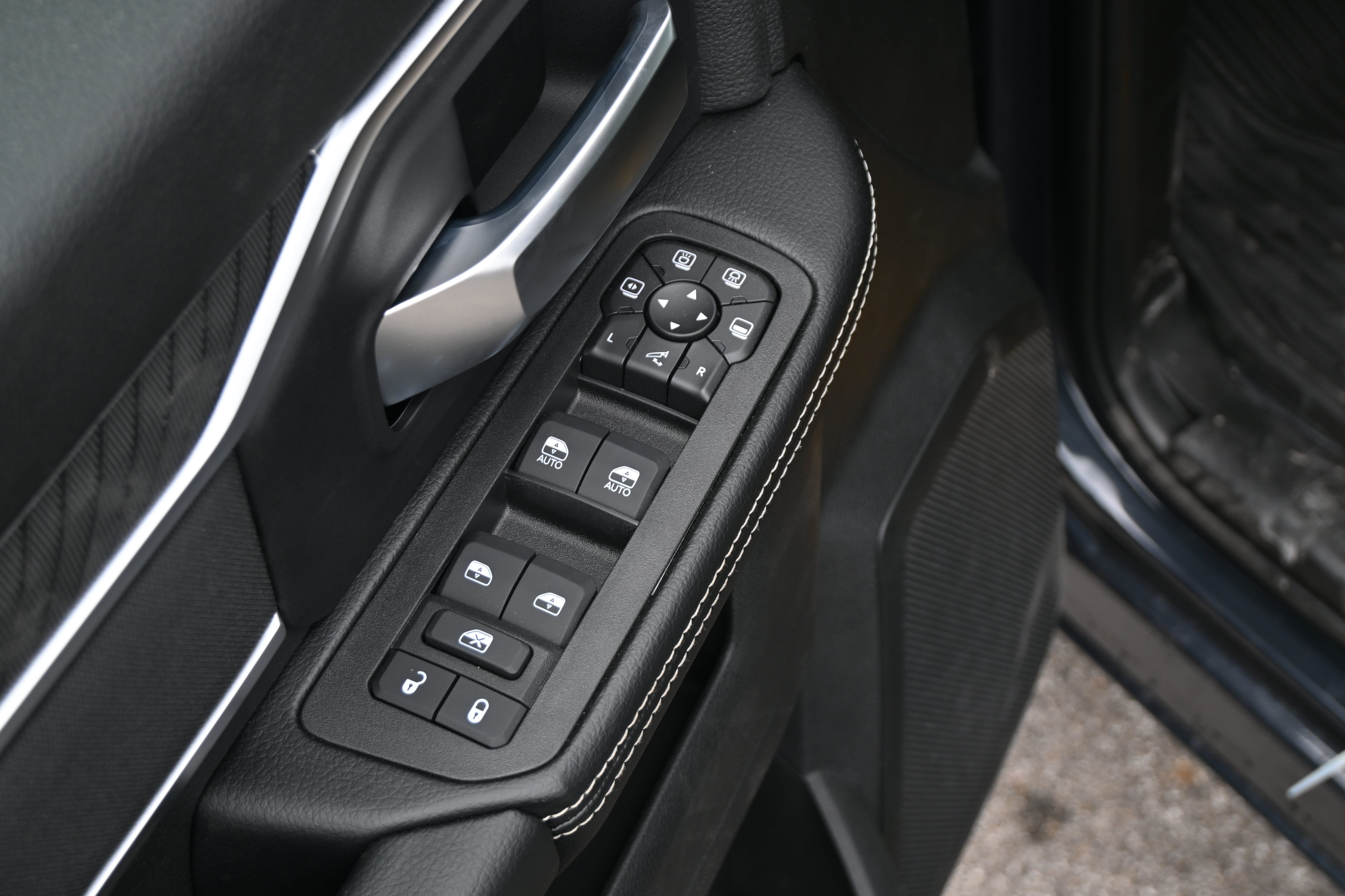New 2026 RAM 2500 Big Horn AWD/4WD image 15