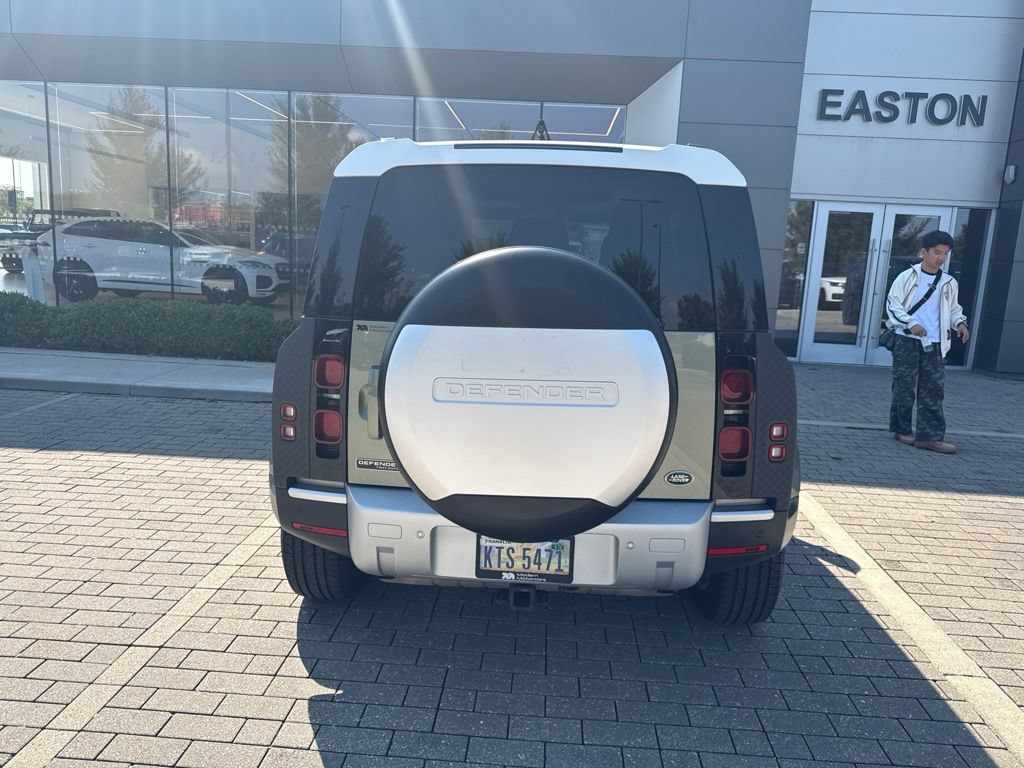 Used 2021 Land Rover Defender 90 First Edition AWD/4WD image 6
