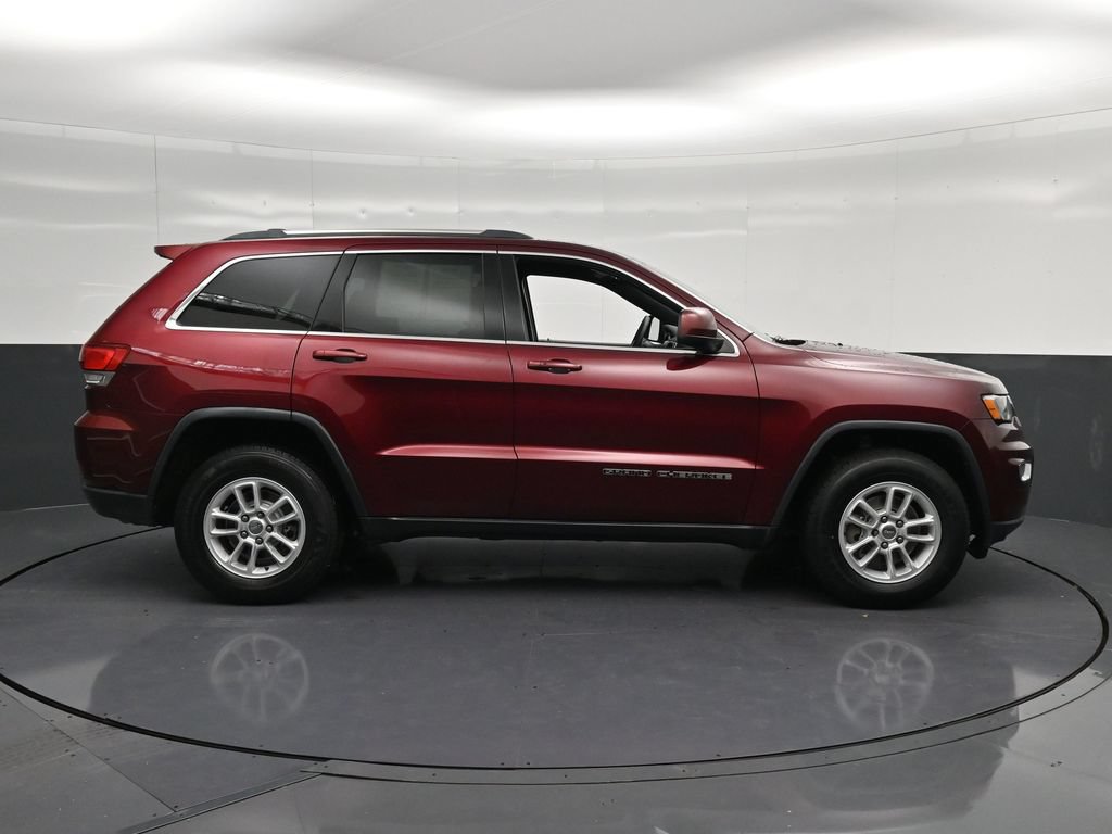 Used 2020 Jeep Grand Cherokee Laredo RWD image 4