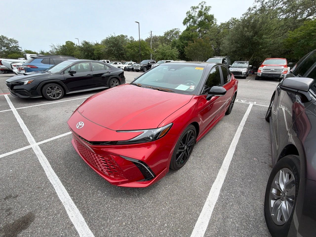 Used 2025 Toyota Camry XSE FWD image 1
