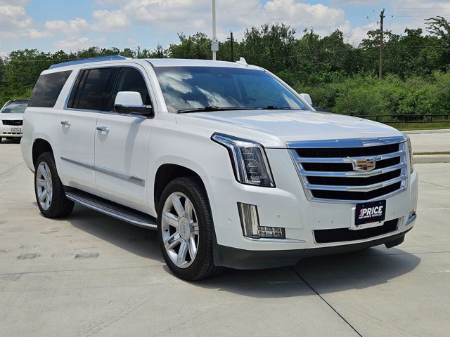 Used 2019 Cadillac Escalade ESV Luxury AWD/4WD image 3