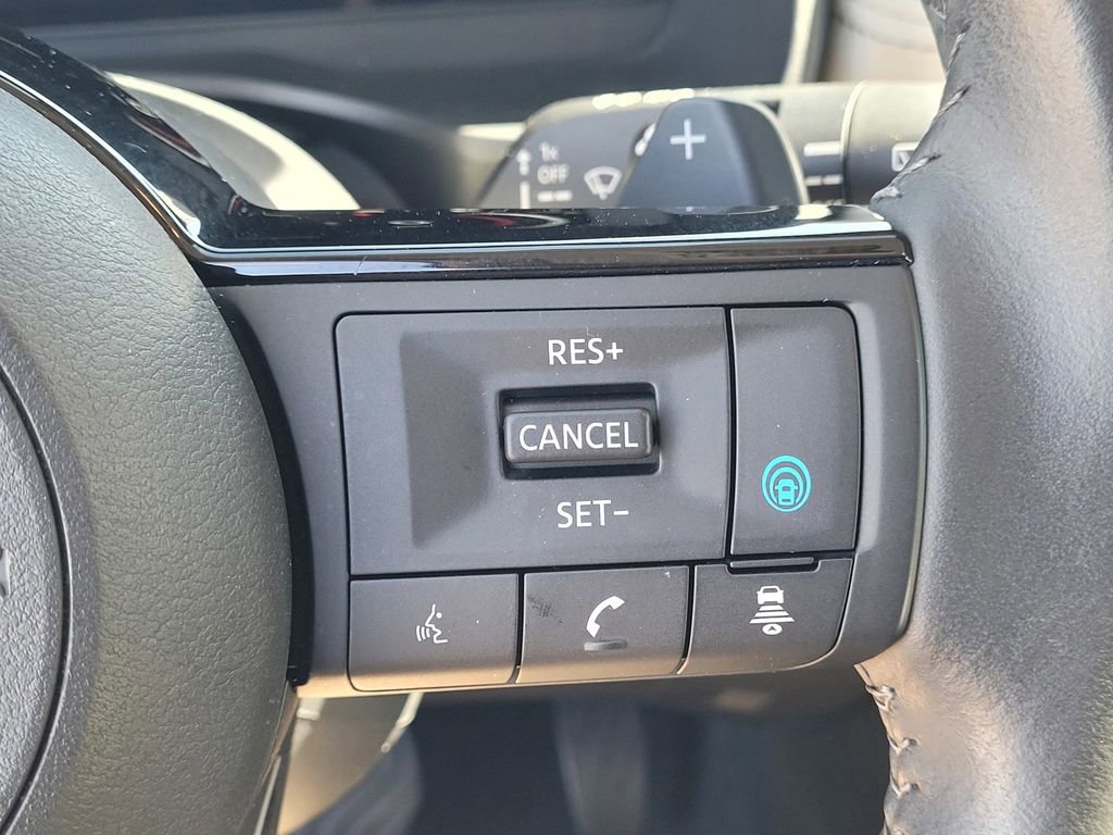 Used 2024 Nissan Rogue SL w/ SL Premium Package image 14