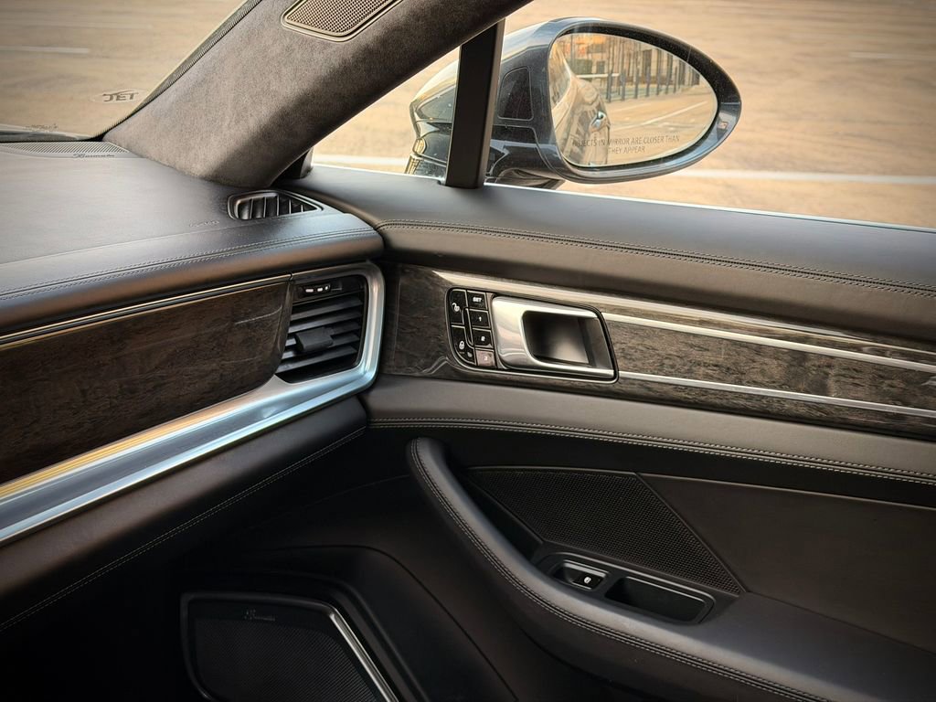 Used 2018 Porsche Panamera Turbo image 37