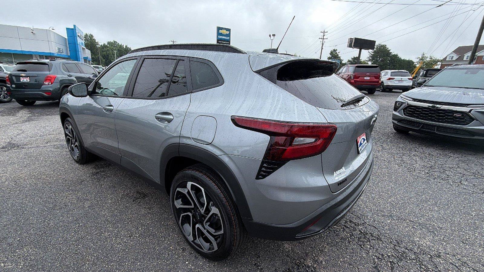 New 2026 Chevrolet Trax RS w/ Driver Confidence Package FWD image 10