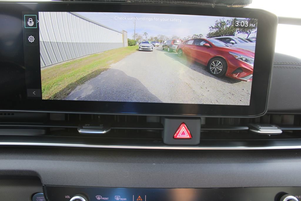 New 2026 Kia Carnival EX FWD image 55