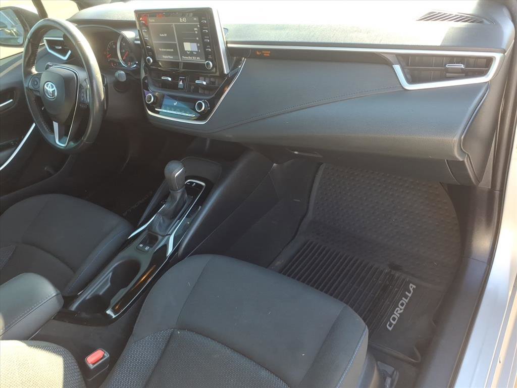 Used 2020 Toyota Corolla SE w/ SE Premium Package FWD image 18