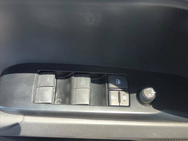 Certified 2025 Toyota Camry SE FWD image 11