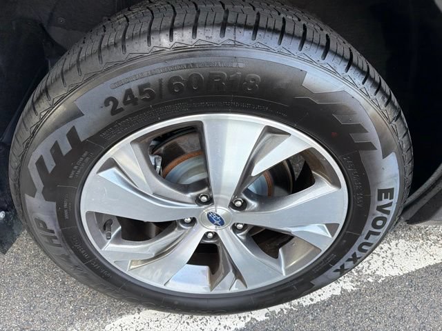 Used 2022 Subaru Ascent Premium w/ Convenience Package AWD/4WD image 11