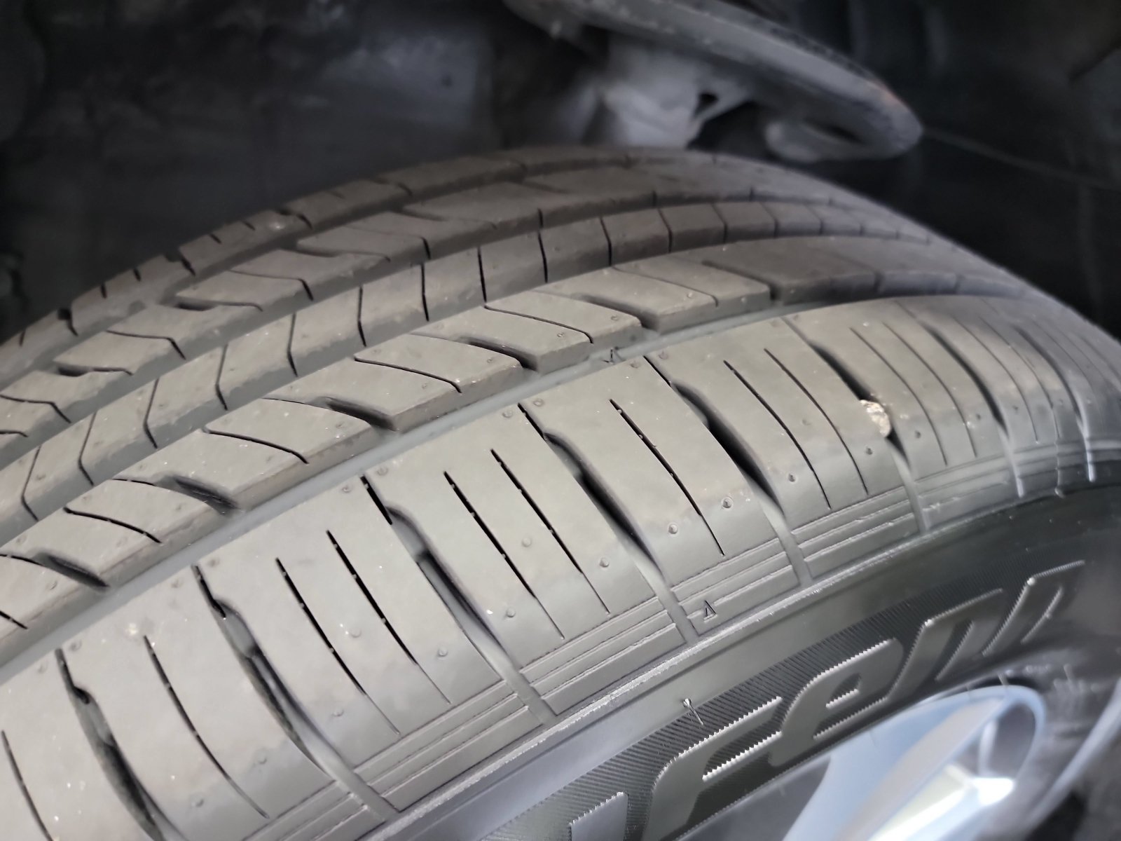 Used 2018 Toyota RAV4 XLE FWD image 31