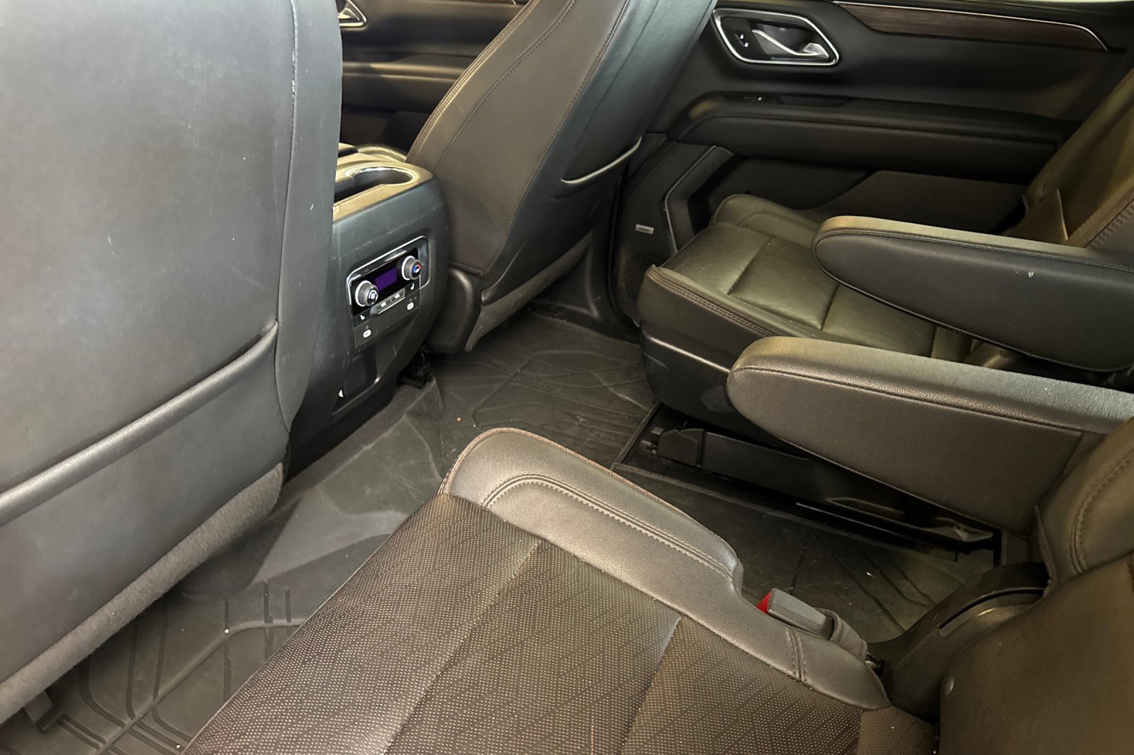 Used 2022 Chevrolet Tahoe High Country image 12