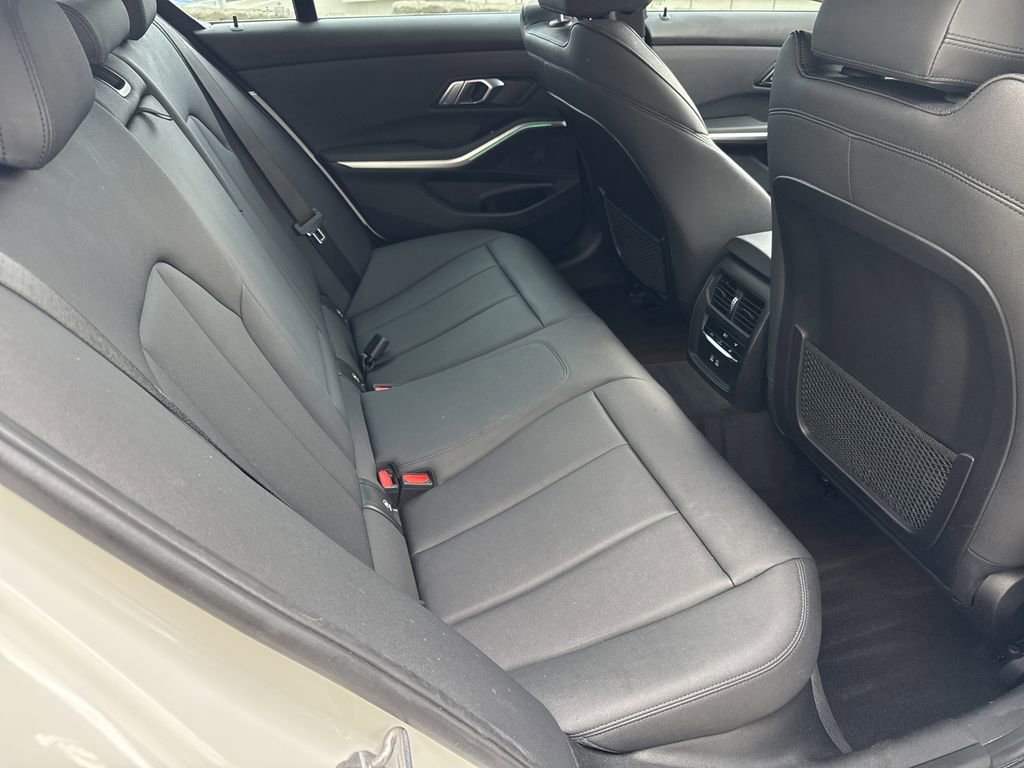 Used 2021 BMW 330i Sedan image 15