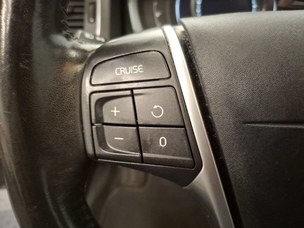 Used 2018 Volvo S60 T5 Inscription AWD/4WD image 18