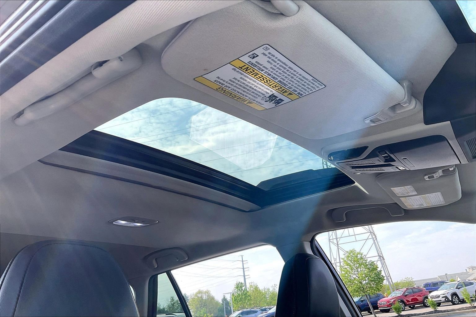 Used 2023 Subaru Outback Limited AWD/4WD image 12