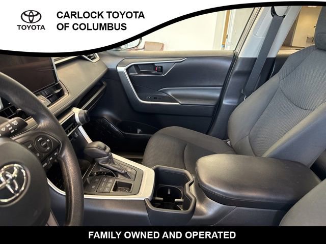 Used 2023 Toyota RAV4 LE AWD/4WD image 12