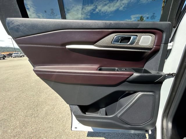 Used 2025 Ford Explorer Platinum AWD/4WD image 45
