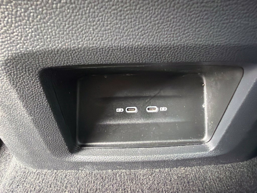 Used 2024 Volkswagen Atlas Cross Sport SE FWD image 24