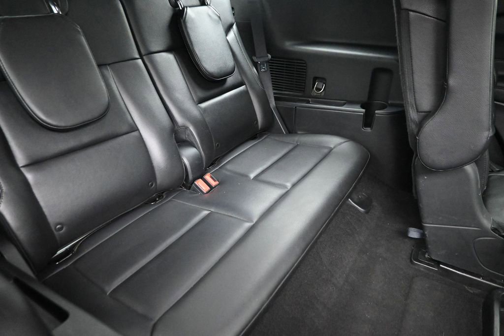 Used 2020 Ford Explorer Limited RWD image 9