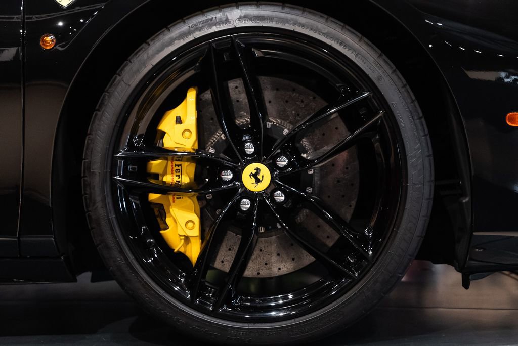 Used 2016 Ferrari 488 Spider RWD image 16