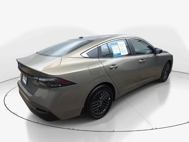 Used 2026 Nissan Sentra SV w/ Floor Mat Package FWD image 6