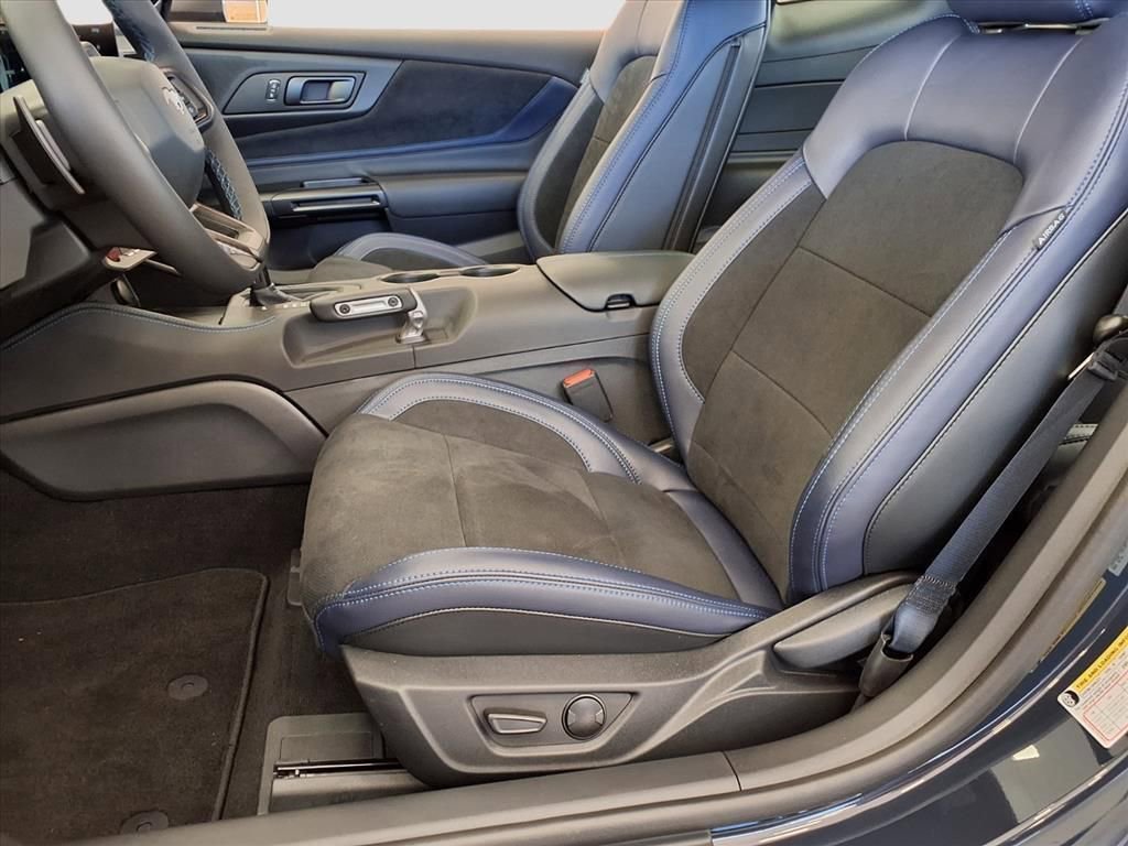 New 2025 Ford Mustang Dark Horse image 22