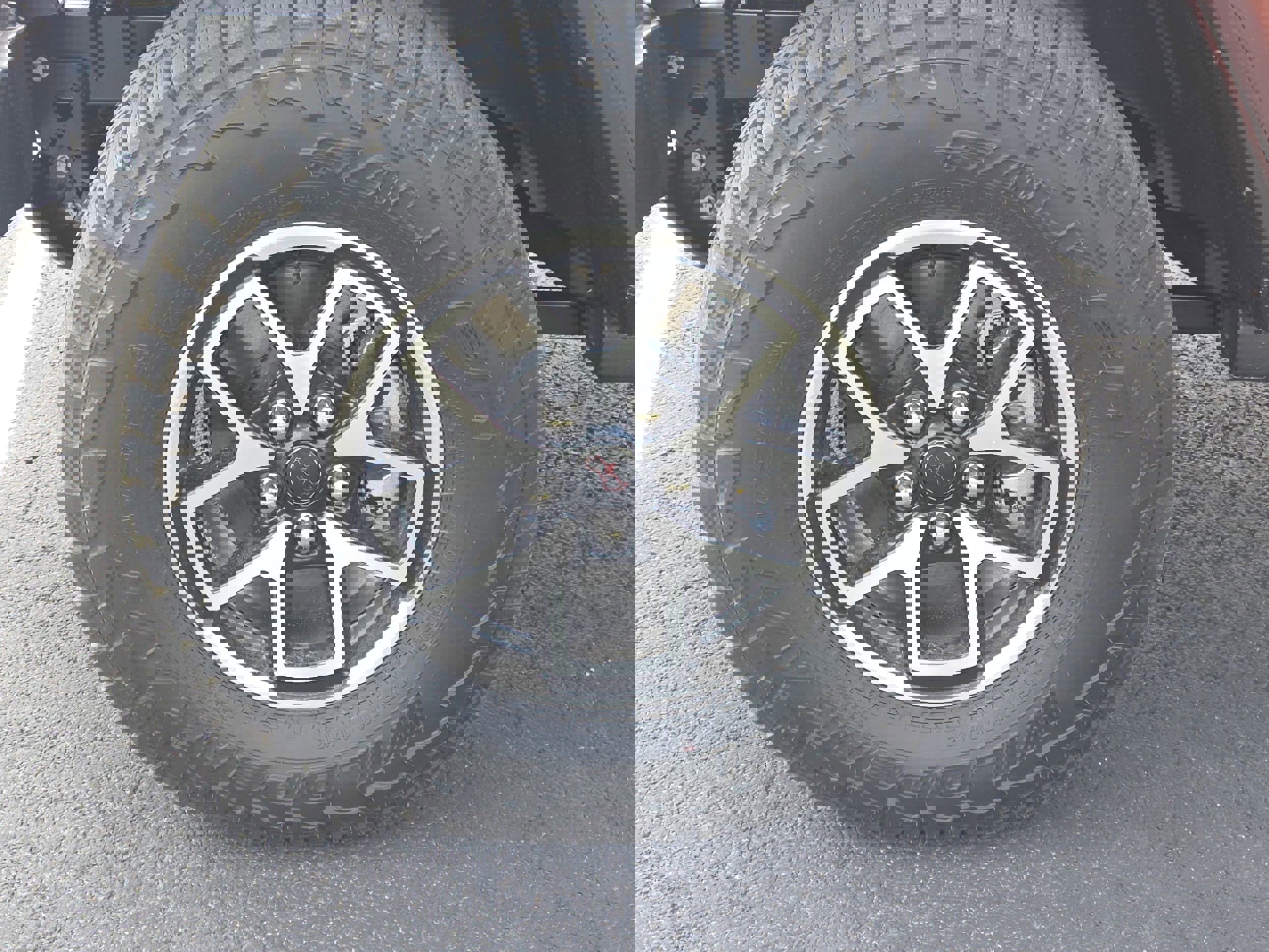 Used 2025 Jeep Gladiator Rubicon w/ Convenience Group AWD/4WD image 18