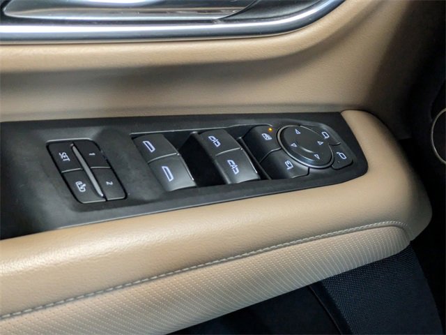 Used 2021 Chevrolet Suburban Premier w/ Premium Package image 29