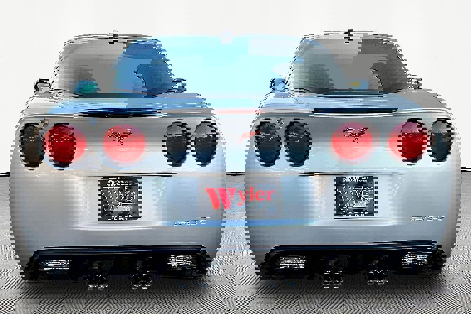 Used 2005 Chevrolet Corvette Coupe w/ Preferred Equipment Group image 5