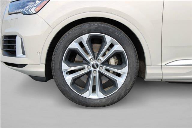 Used 2020 Audi Q7 3.0T Prestige AWD/4WD image 15