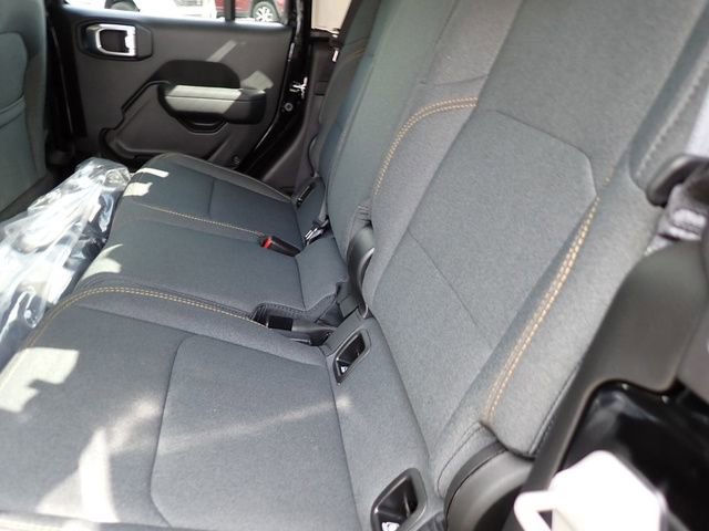 New 2025 Jeep Gladiator Sport image 14