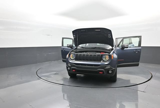 Used 2021 Jeep Renegade Trailhawk AWD/4WD image 44