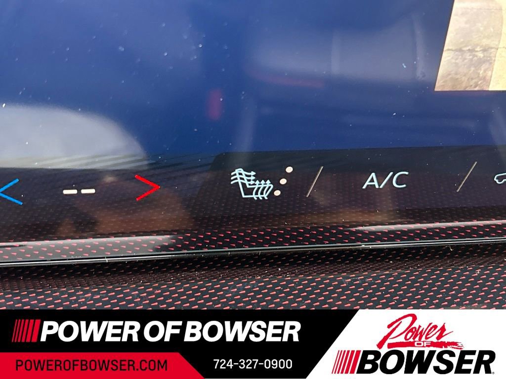 New 2026 Chevrolet Traverse Z71 w/ Driver Confidence Package image 10