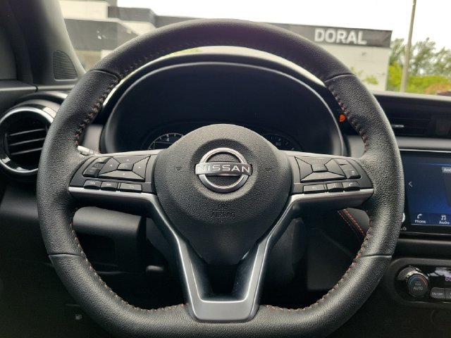 Used 2023 Nissan Kicks SR FWD image 18