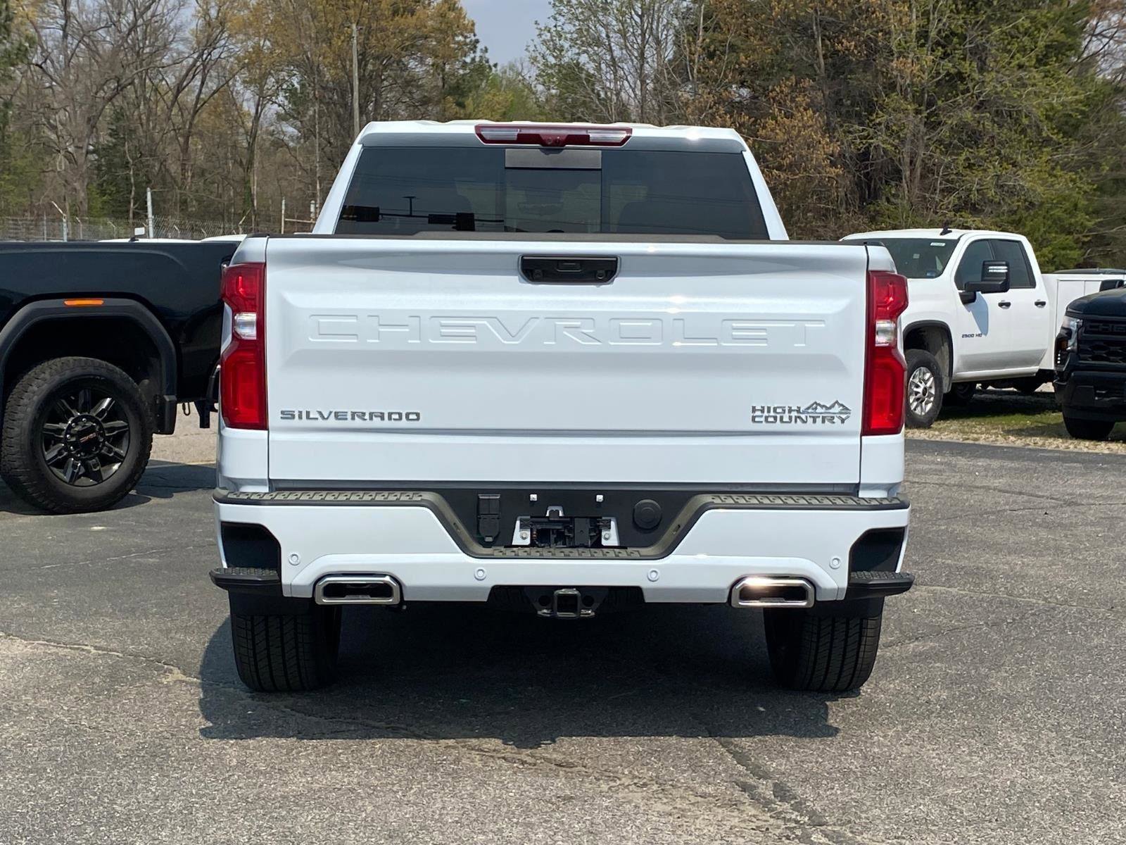 New 2026 Chevrolet Silverado 1500 High Country w/ Technology Package AWD/4WD image 4